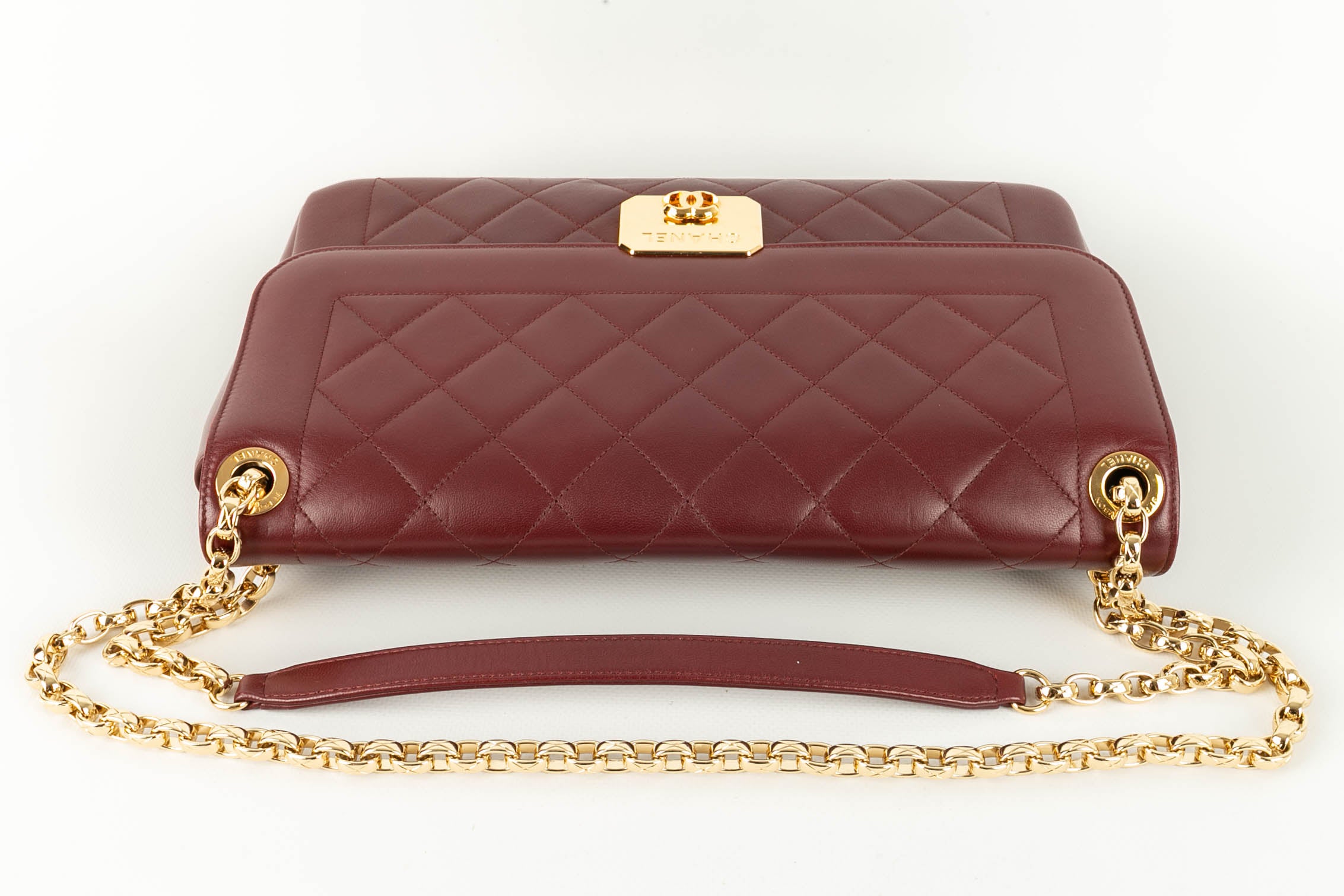 Sac bandoulière Chanel Timeless 388558 doccasion  Collector Square